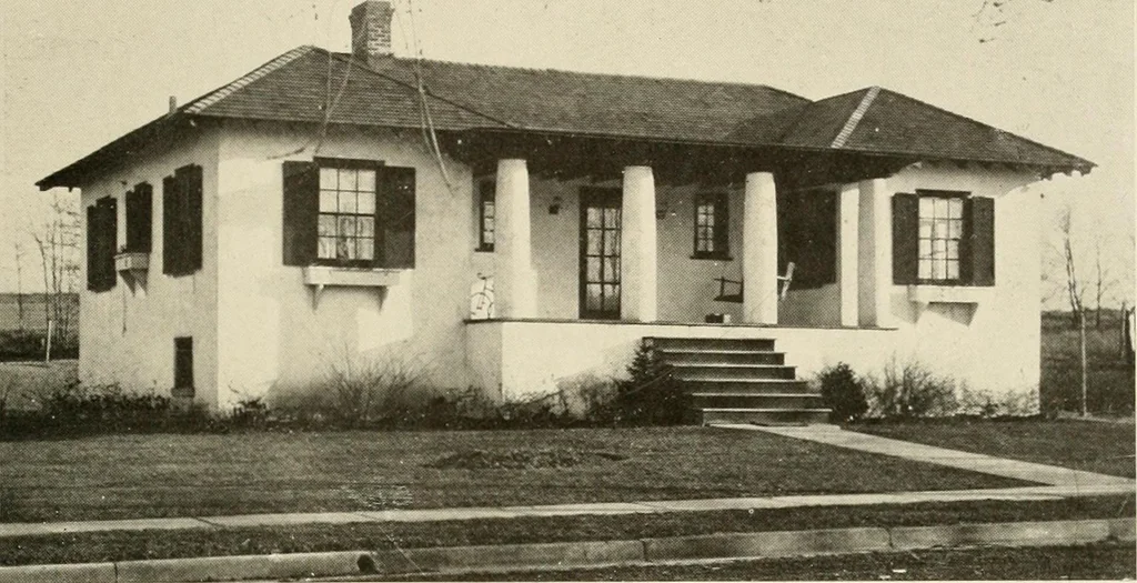 An illustration from Homes of moderate size; a collection of photographs and plans of modern suburban and country homes, following the colonial, Italian and English architectural styles, and arranged accordingly, 1921, leaf 146