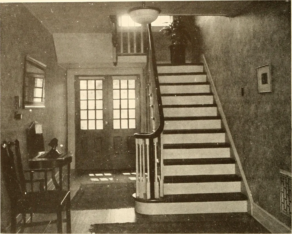 An illustration from Homes of moderate size; a collection of photographs and plans of modern suburban and country homes, following the colonial, Italian and English architectural styles, and arranged accordingly, 1921, leaf 41