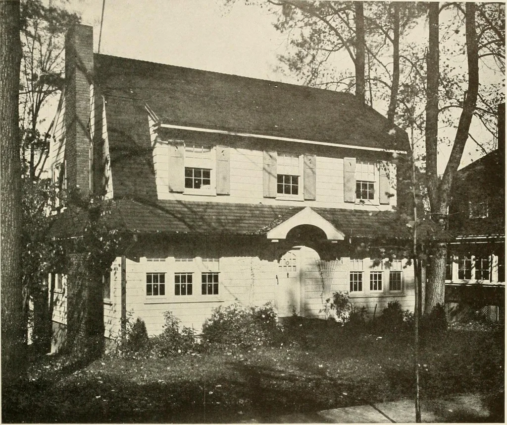 An illustration from Homes of moderate size; a collection of photographs and plans of modern suburban and country homes, following the colonial, Italian and English architectural styles, and arranged accordingly, 1921, leaf 74