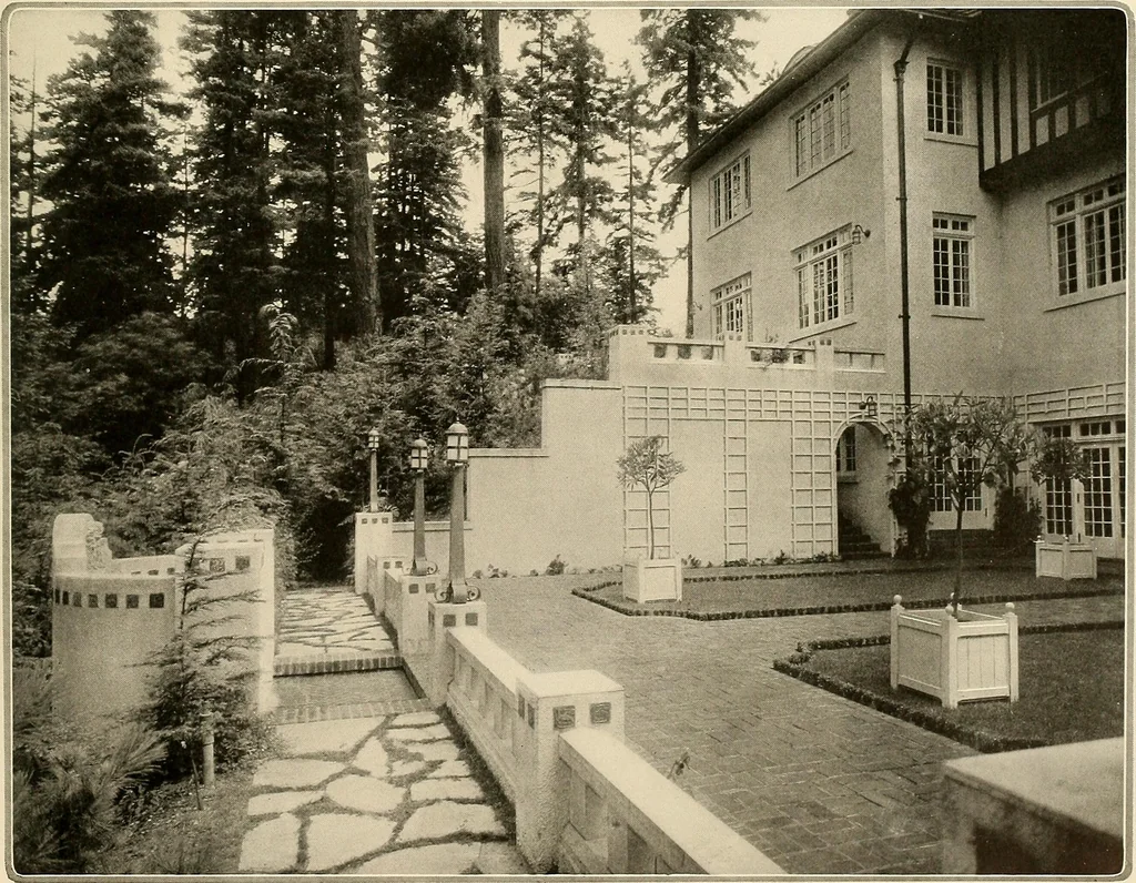 An illustration from House & garden's book of gardens; containing over four hundred illustrations of special flower types, plans and suggestions for landscape work, a complete gardener's calendar of the year's activities, planting and spraying tables, and a portfolio of beautiful gardens in varied sections of the United States and foreign countries, 1921, leaf 58