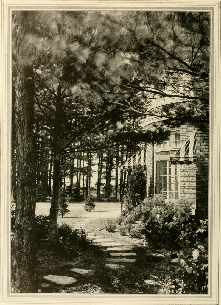 An illustration from House & garden's book of gardens; containing over four hundred illustrations of special flower types, plans and suggestions for landscape work, a complete gardener's calendar of the year's activities, planting and spraying tables, and a portfolio of beautiful gardens in varied sections of the United States and foreign countries, 1921, leaf 67