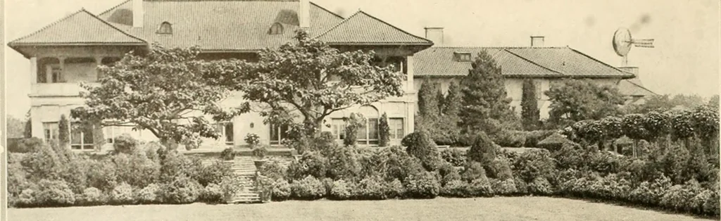 An illustration from House & garden's book of gardens; containing over four hundred illustrations of special flower types, plans and suggestions for landscape work, a complete gardener's calendar of the year's activities, planting and spraying tables, and a portfolio of beautiful gardens in varied sections of the United States and foreign countries, 1921, leaf 71