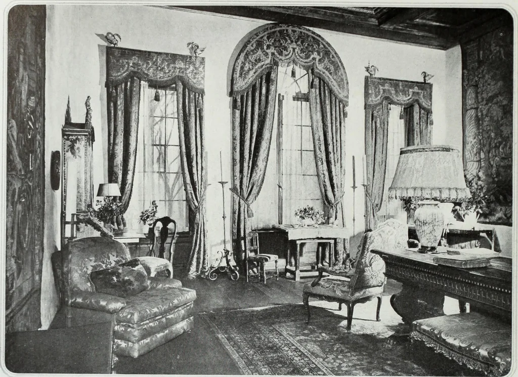 An illustration from House & garden's book of interiors, containing over three hundred illustrations of living rooms, dining rooms, libraries, halls, bedrooms, porches, breakfast rooms, nurseries, kitchens, bathrooms and the use of decorative accessories and curtains, together with practical suggestions for the furnishing and decorating of each type of room in the house, 1920, leaf 117