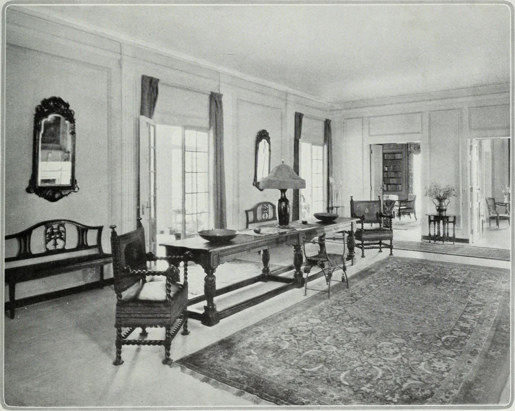 An illustration from House & garden's book of interiors, containing over three hundred illustrations of living rooms, dining rooms, libraries, halls, bedrooms, porches, breakfast rooms, nurseries, kitchens, bathrooms and the use of decorative accessories and curtains, together with practical suggestions for the furnishing and decorating of each type of room in the house, 1920, leaf 28