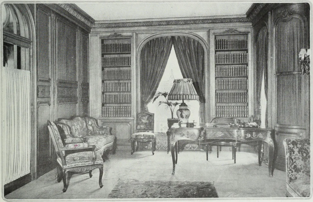 An illustration from House & garden's book of interiors, containing over three hundred illustrations of living rooms, dining rooms, libraries, halls, bedrooms, porches, breakfast rooms, nurseries, kitchens, bathrooms and the use of decorative accessories and curtains, together with practical suggestions for the furnishing and decorating of each type of room in the house, 1920, leaf 38