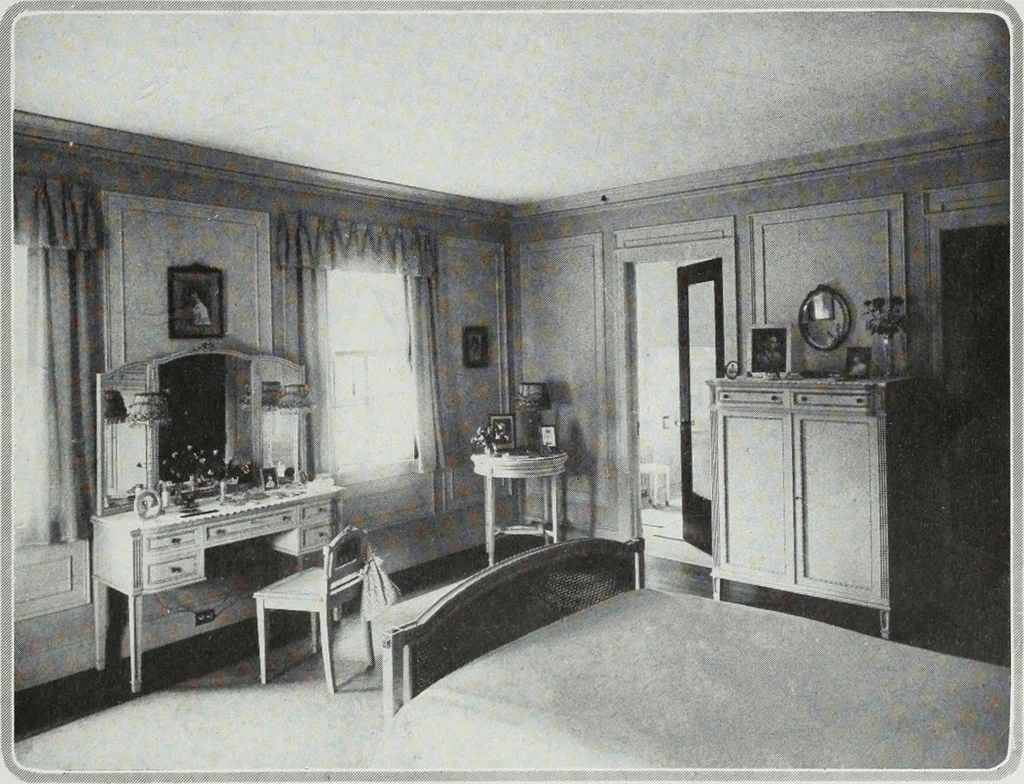 An illustration from House & garden's book of interiors, containing over three hundred illustrations of living rooms, dining rooms, libraries, halls, bedrooms, porches, breakfast rooms, nurseries, kitchens, bathrooms and the use of decorative accessories and curtains, together with practical suggestions for the furnishing and decorating of each type of room in the house, 1920, leaf 68
