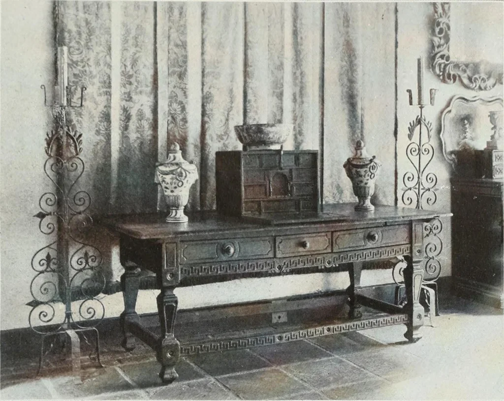 An illustration from House & garden's book of interiors, containing over three hundred illustrations of living rooms, dining rooms, libraries, halls, bedrooms, porches, breakfast rooms, nurseries, kitchens, bathrooms and the use of decorative accessories and curtains, together with practical suggestions for the furnishing and decorating of each type of room in the house, 1920, leaf 86