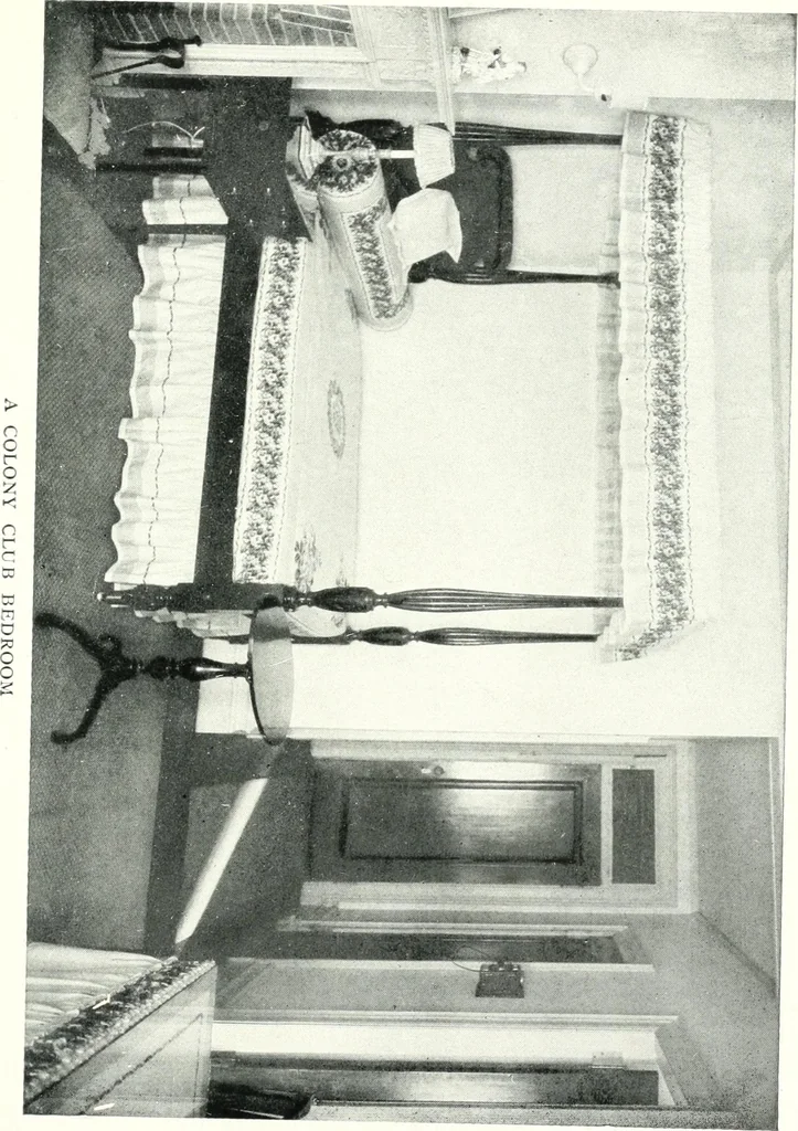 An illustration from The house in good taste, illustrated with photographs in color and black and white, 1915, leaf 216