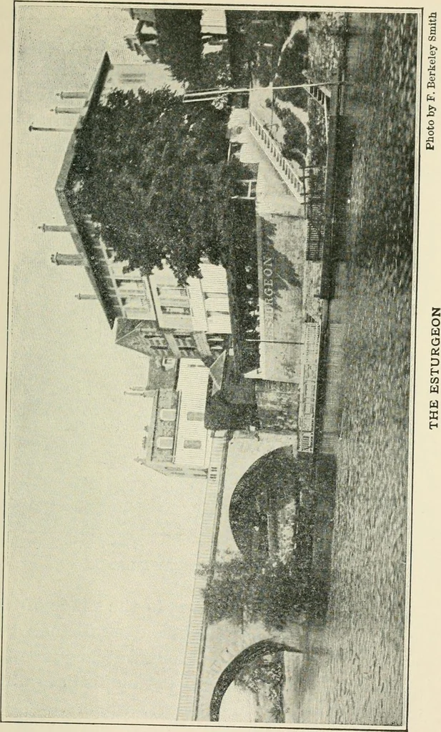 An illustration from How Paris amuses itself;, 1903, leaf 332