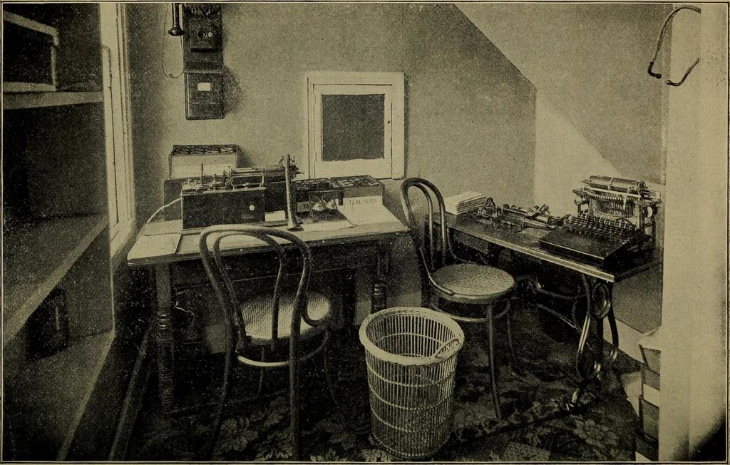 An illustration from How to get a patent; a complete compendium of useful information for inventors, 1896, leaf 18