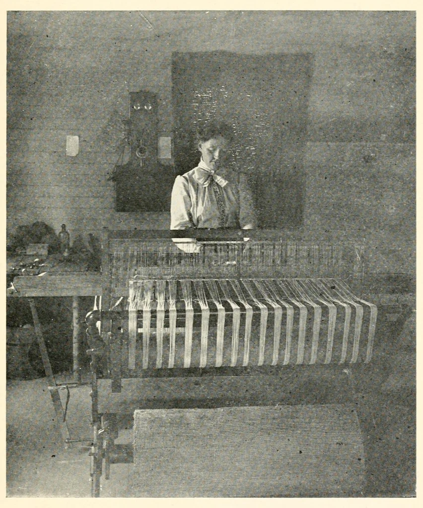 An illustration from How to make rugs, 1908, leaf 37