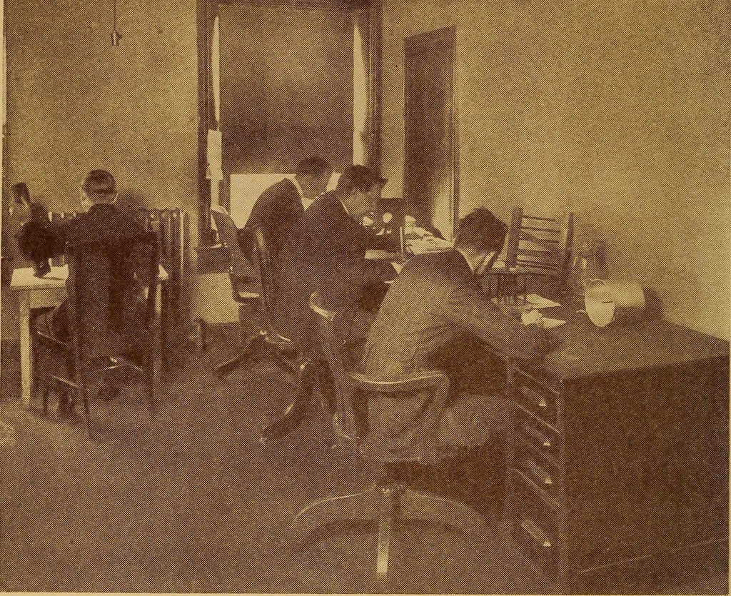 An illustration from How to obtain a patent and what to invent, 1918, leaf 9