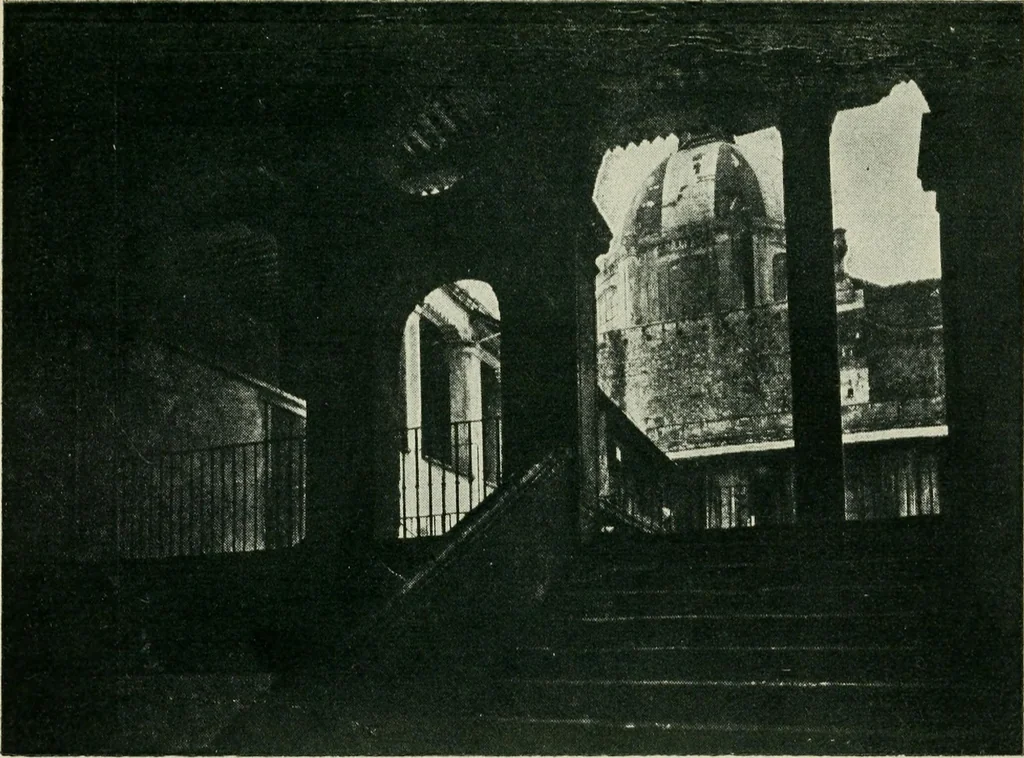 An illustration from Iglesias y conventos de la ciudad de Mexico; 97 ilustraciones, 1920, leaf 128