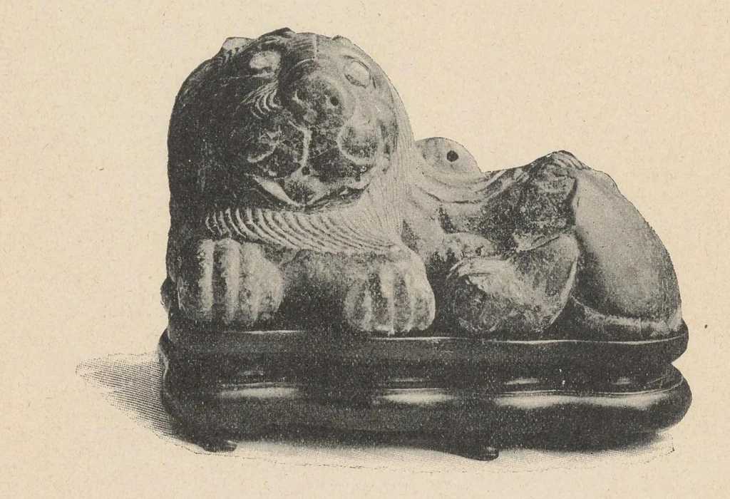 An illustration from La IIIme exposition des arts de l'Asie au Musée municipal Cernuschi, 1912, leaf 24