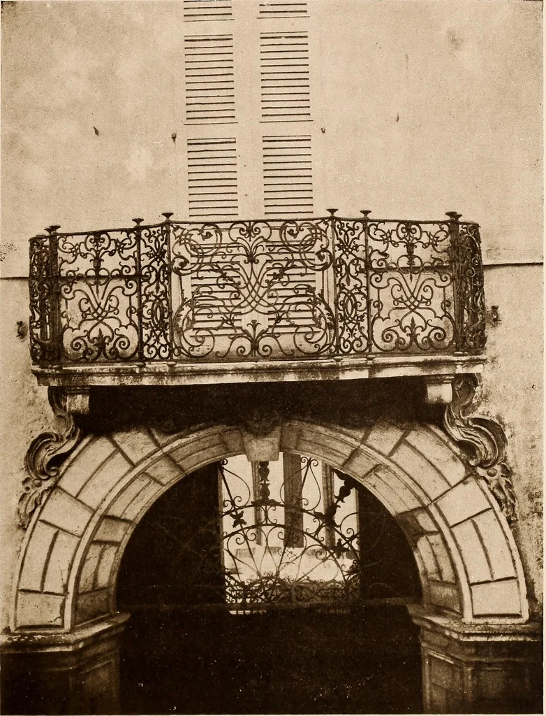 An illustration from Il ferro nell'arte italiana;, 1910, leaf 248