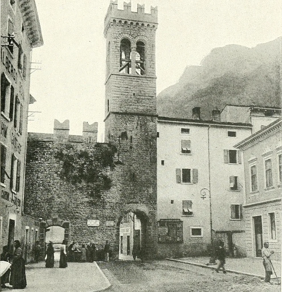 An illustration from Il Lago di Garda;, 1904, leaf 120