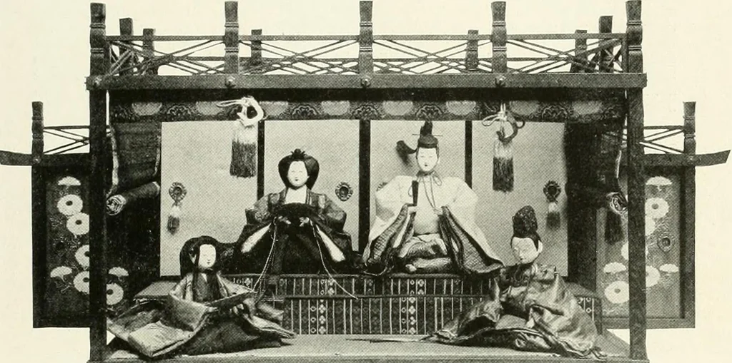 An illustration from Illustrated catalogue of a remarkable collection of ancient oriental imperial treasures of rare artistic distinction, recently procured in China and Japan, to be sold at unrestricted public sale by direction of the well-known firm of Messrs. Yamanaka & Co. .., 1916, leaf 136