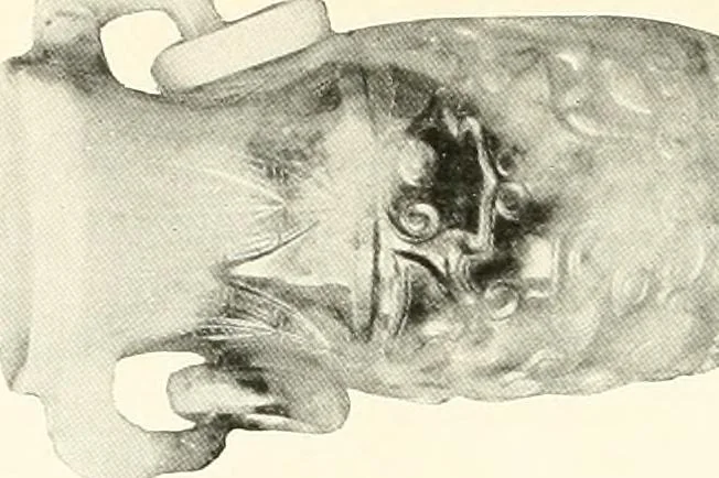 An illustration from Illustrated catalogue of a remarkable collection of ancient oriental imperial treasures of rare artistic distinction, recently procured in China and Japan, to be sold at unrestricted public sale by direction of the well-known firm of Messrs. Yamanaka & Co. .., 1916, leaf 37