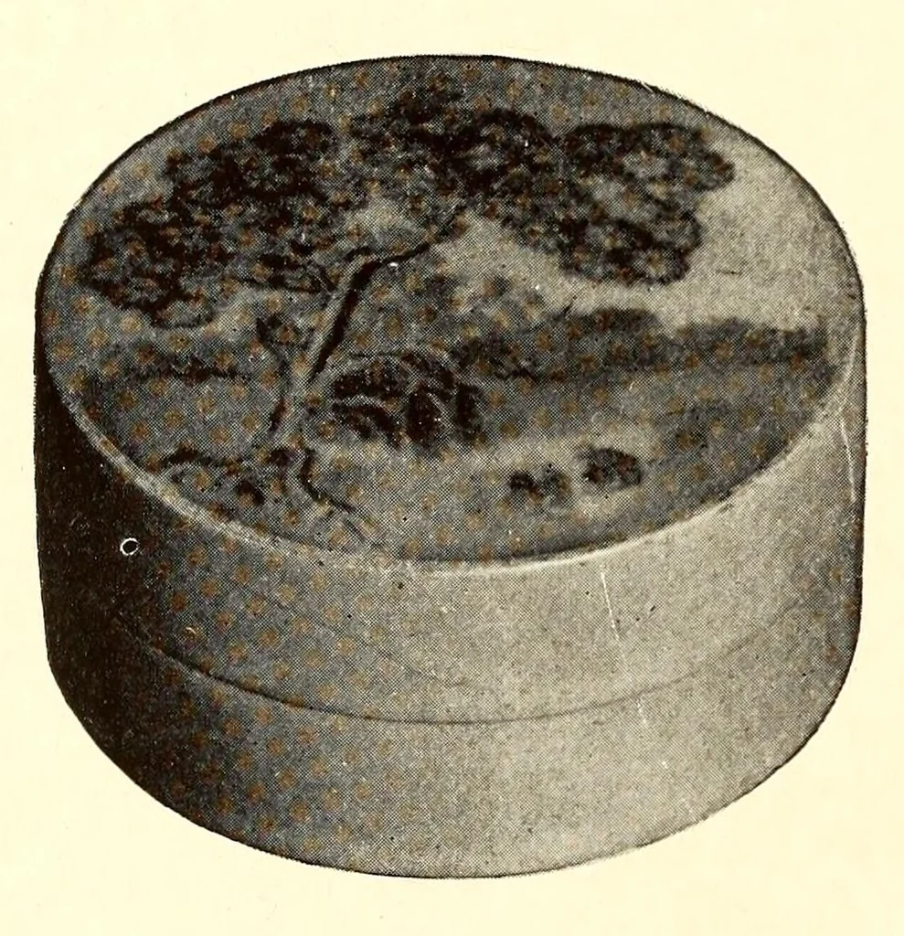 An illustration from Illustrated catalogue of antique oriental porcelains : Collected by an amateur of New York, 1914, leaf 20