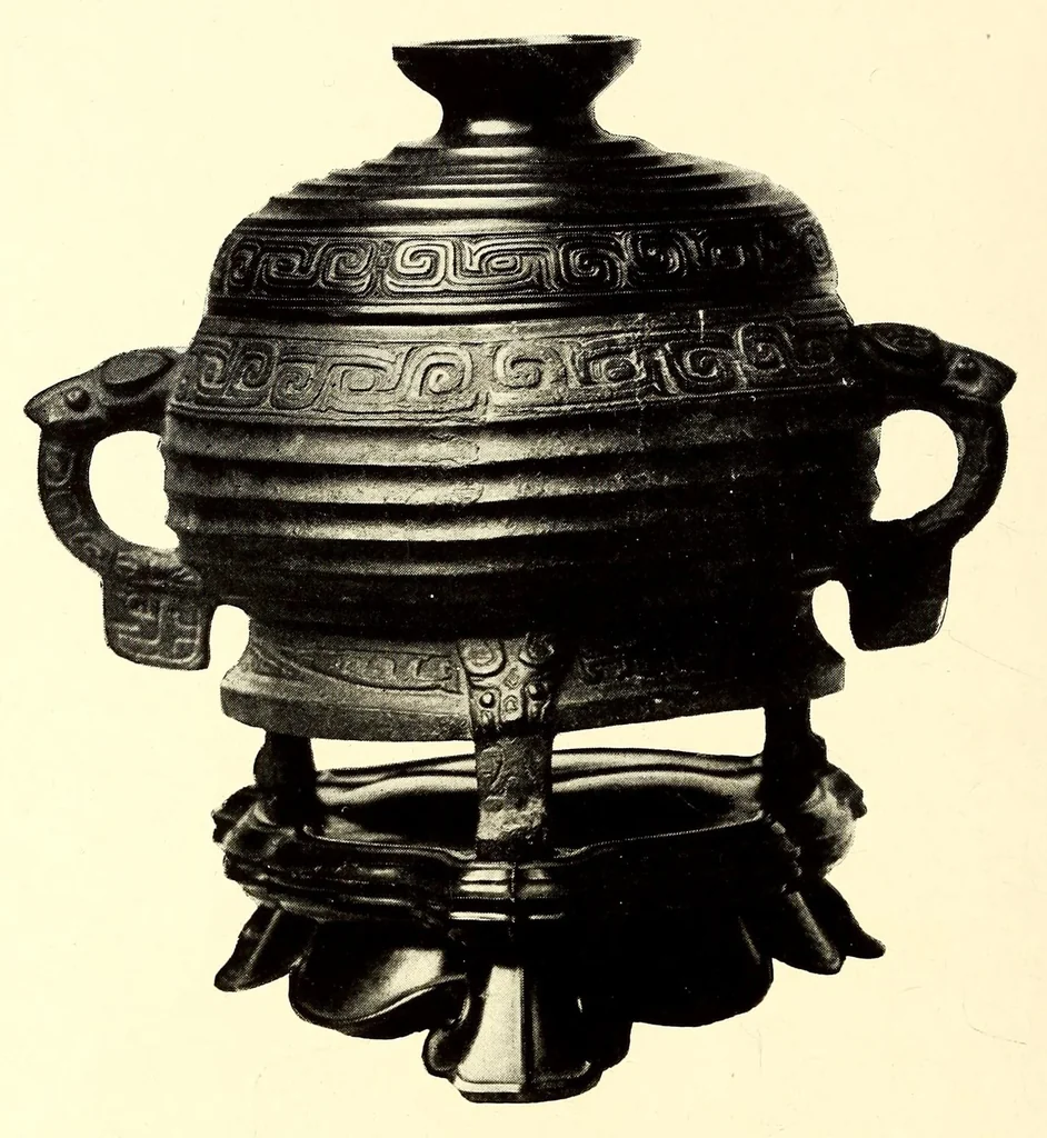 An illustration from Illustrated catalogue of the important collection of antique Chinese porcelains, Sung and Ming potteries, ancient stone sculptures carved jades and other hard stones snuf bottles, Mandarin necklaces, bronzes, enamels, palace furniture and wall panels and a number of rare and fine ancient Chinese paintings of the Sung and Ming periods, 1917, leaf 190