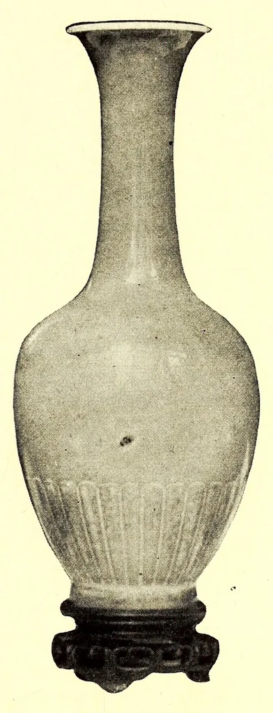 An illustration from Illustrated Catalogue of a Very Important Collection of Antique Chinese Porcelains including Fine Specimens of Sang-De-Bceuf and Peachbloom Tang and Ming Pottery, Carved Jade and Other Hard Stones, Cloisonne Enamels, a Number of Ming Large Plant Jars and Antique Chinese Rugs : collected by Messrs. Voron & Chiat of New York, 1918, leaf 89
