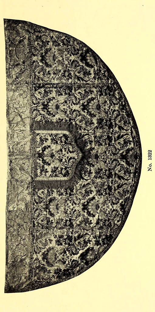 An illustration from Illustrated catalogue of an extensive collection of antique Chinese porcelains carved jade and other hard stones Greek and Roman glass miscellaneous cabinet specimens beautiful old vestments and important Flemish tapestries : being the property of Mr. Edson Bradley, 1917, leaf 251