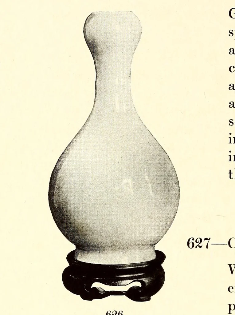 An illustration from Illustrated catalogue of the beautiful old Chinese porcelains comprising the extraordinary private collection : formed by Mr. S.S. Carvalho, 1914, leaf 216