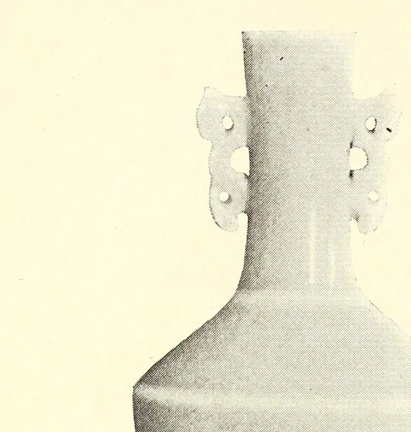 An illustration from Illustrated catalogue of the beautiful old Chinese porcelains comprising the extraordinary private collection : formed by Mr. S.S. Carvalho, 1914, leaf 264