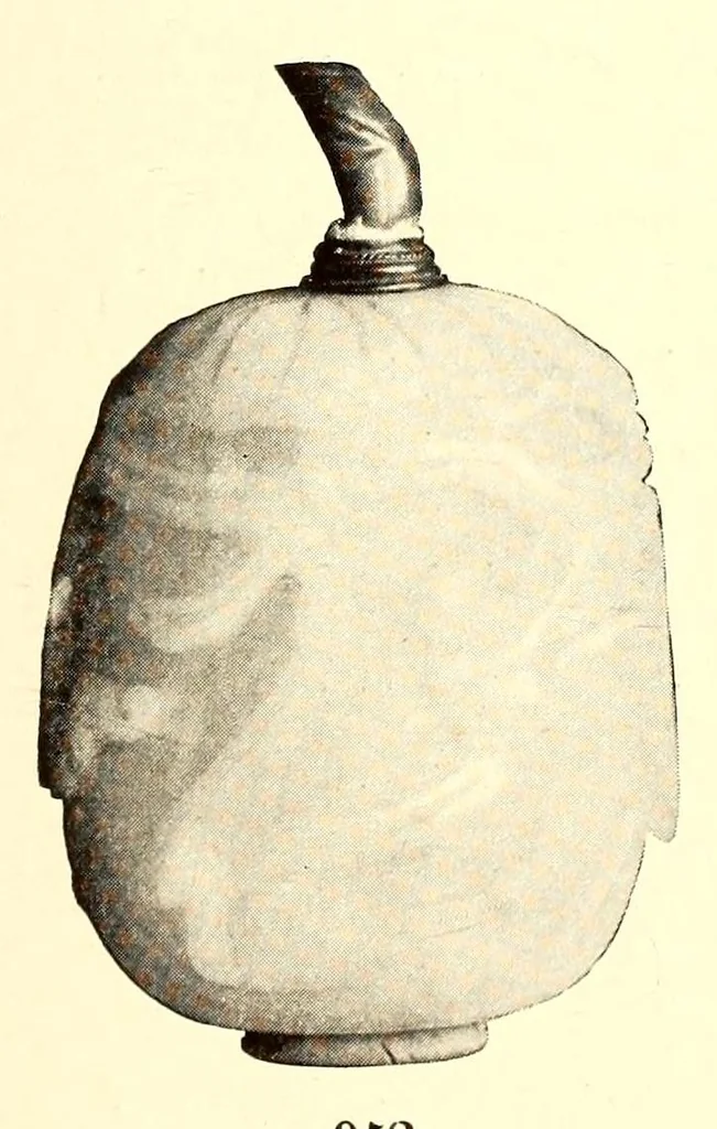 An illustration from Illustrated catalogue of the beautiful old Chinese porcelains comprising the extraordinary private collection : formed by Mr. S.S. Carvalho, 1914, leaf 297