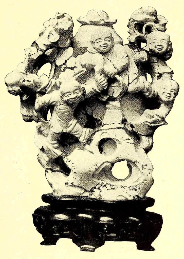 An illustration from Illustrated catalogue of an important collection of antique Chinese porcelains, ancient pottery, fine jades and agates, cloisonne enamels, beautiful snuff bottles, carved rhinoceros horn, bronzes and other objects : formed by Ernest Marsh, J.P. of Haselmore, Surrey, England .., 1916, leaf 25