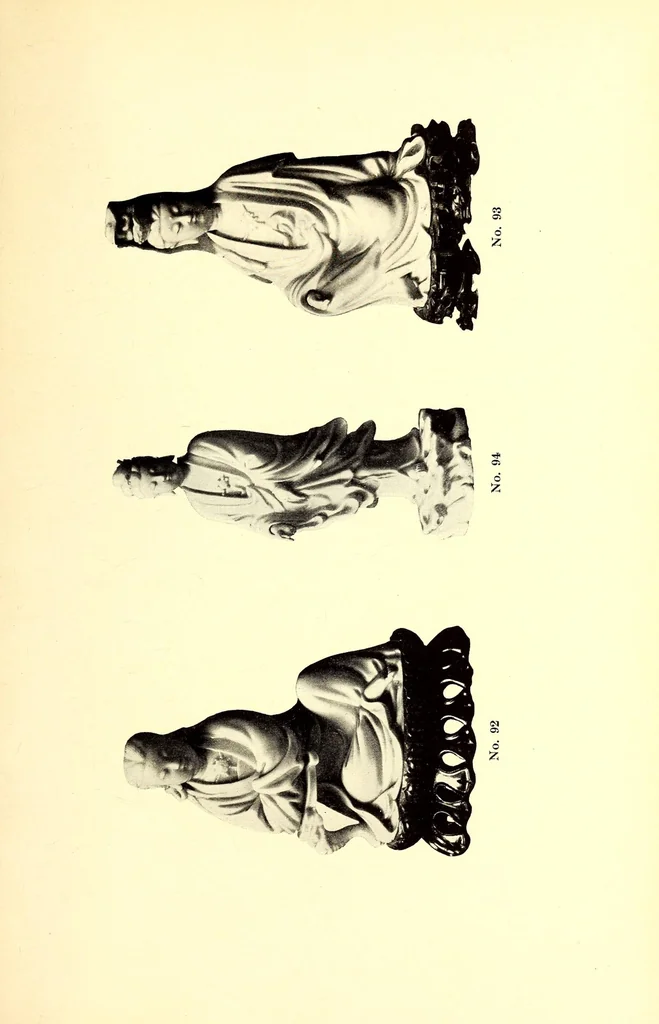An illustration from Illustrated catalogue of the rare and beautiful oriental art treasures of supreme quality procured in China during the past year : by the senior member of the well-known firm of Yamanaka & Company and their staff of experts, 1915, leaf 79