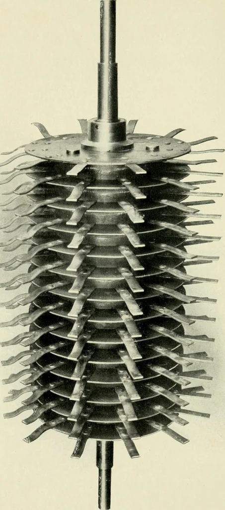 An illustration from Illustrated catalogue of cotton machinery built by Howard & Bullough American Machine Company, Ltd., Pawtucket, R.I., U.S.A. : opening, picking, carding, drawing, roving, spinning, twisting and winding machinery : warpers and slashers : containing also floor spaces, speeds, productions, gearing diagrams, useful tables and other information, 1909, leaf 23