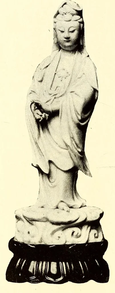 An illustration from Illustrated catalogue of an important collection of ancient Chinese art treasures comprising direct importations and rare specimens from the J. Pierpont Morgan and other famous collections : being the property of the Japanese connoisseur and expert Mr. Kano Oshima, 1918, leaf 112