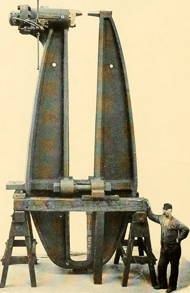 An illustration from Illustrated catalogue and general description of improved machine tools for working metal, 1899, leaf 221