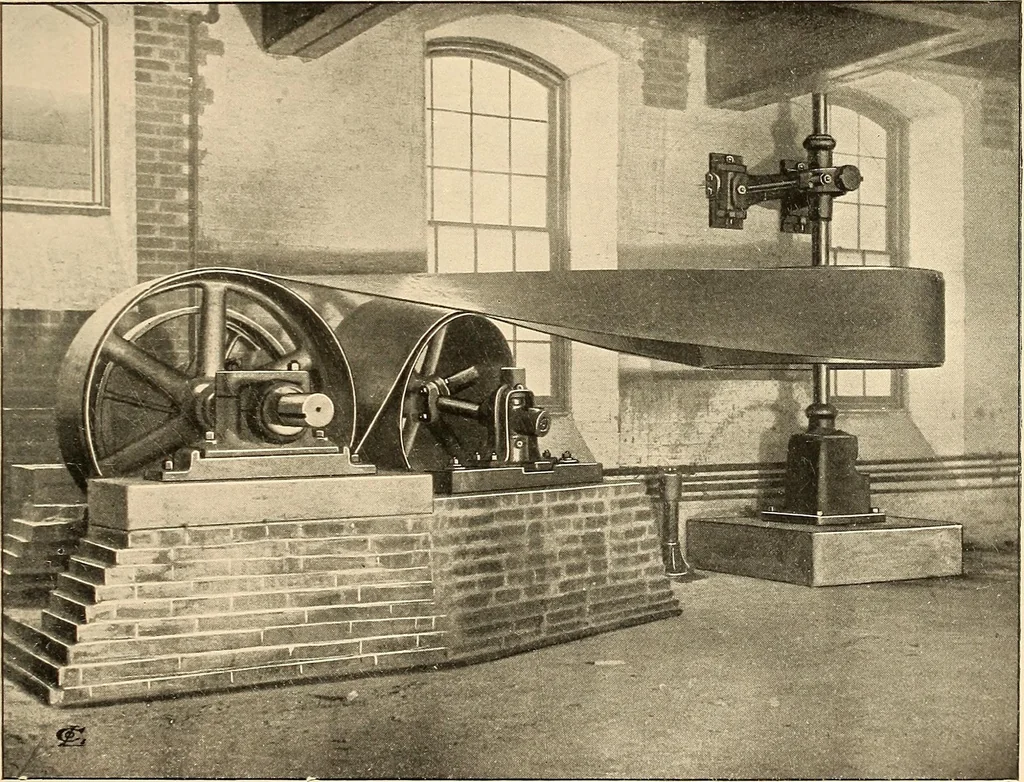 An illustration from Illustrated catalogue and general description of improved machine tools for working metal, 1899, leaf 334