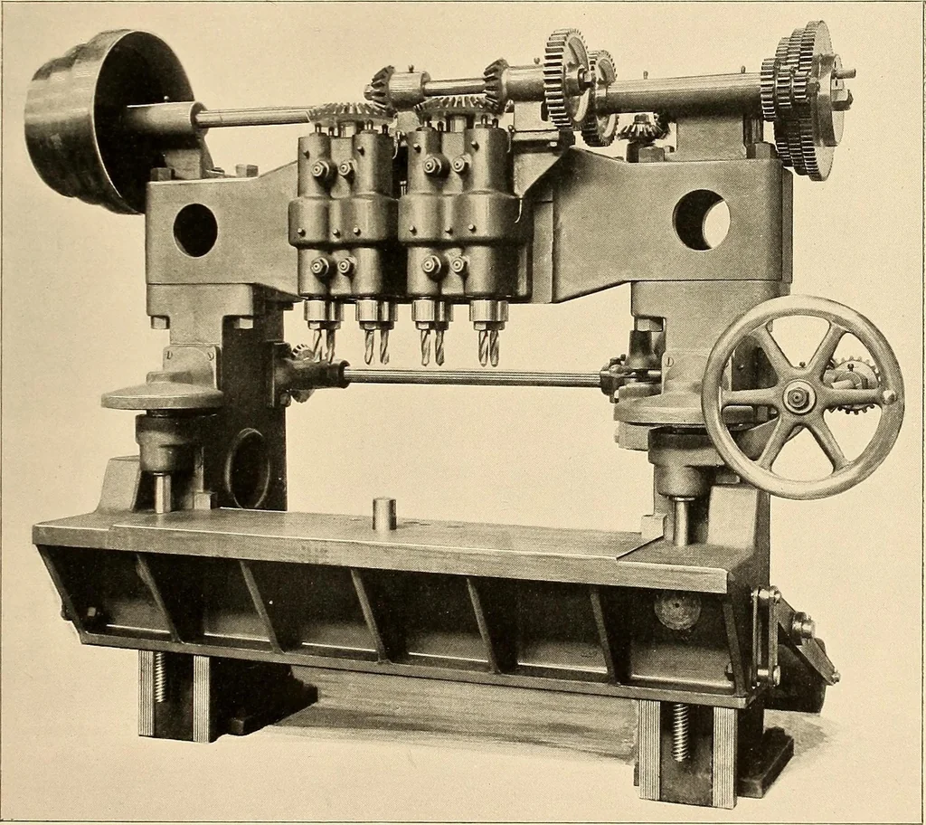 An illustration from Illustrated catalogue and general description of improved machine tools for working metal, 1899, leaf 34