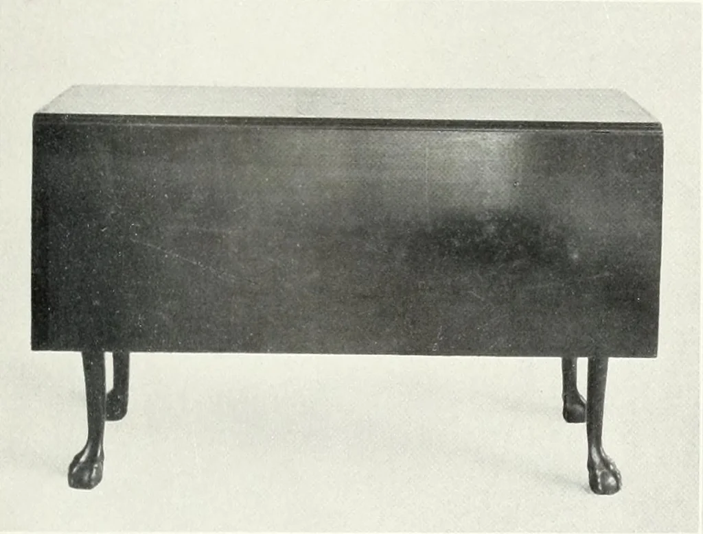 An illustration from Illustrated catalogue of a notable collection of beautiful English furniture of the XVII and XVIII centuries, 1910, leaf 424