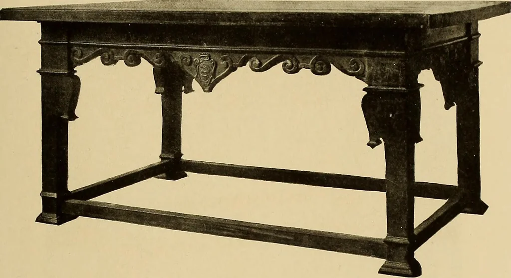 An illustration from Illustrated catalogue of the extraordinary collection of art treasures and antiquities acquired during the past year by Professore Commendatore Elia Volpi ... to be sold at unrestricted public sale at the American Art Galleries [on Monday, Tuesday and Wednesday afternoon, Dec. 17th, 18th and 19th, 1917], 1917, leaf 304