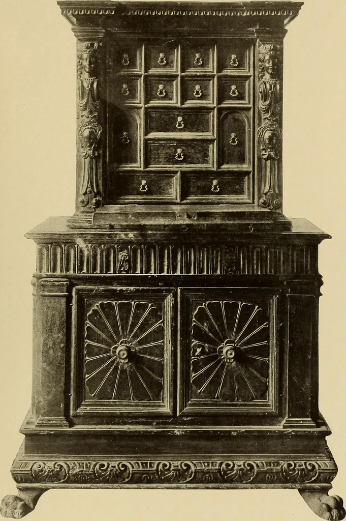 An illustration from Illustrated catalogue of the extraordinary collection of art treasures and antiquities acquired during the past year by Professore Commendatore Elia Volpi ... to be sold at unrestricted public sale at the American Art Galleries [on Monday, Tuesday and Wednesday afternoon, Dec. 17th, 18th and 19th, 1917], 1917, leaf 326