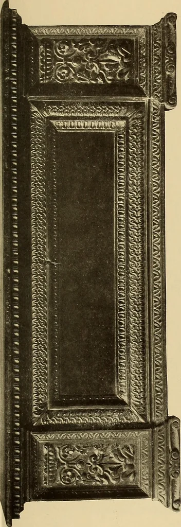 An illustration from Illustrated catalogue of the extraordinary collection of art treasures and antiquities acquired during the past year by Professore Commendatore Elia Volpi ... to be sold at unrestricted public sale at the American Art Galleries [on Monday, Tuesday and Wednesday afternoon, Dec. 17th, 18th and 19th, 1917], 1917, leaf 332