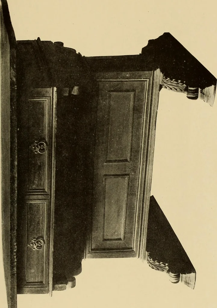 An illustration from Illustrated catalogue of the extraordinary collection of art treasures and antiquities acquired during the past year by Professore Commendatore Elia Volpi ... to be sold at unrestricted public sale at the American Art Galleries [on Monday, Tuesday and Wednesday afternoon, Dec. 17th, 18th and 19th, 1917], 1917, leaf 346