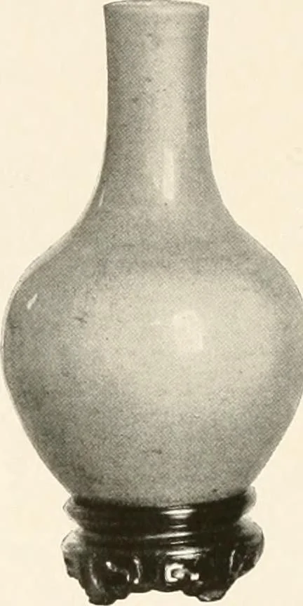 An illustration from Illustrated catalogue of the remarkable collection of ancient Chinese bronzes, beautiful old porcelains, amber and stone carvings, sumptuous eighteenth century brocades, interesting old paintings on glas and fine old carpets, rugs and furniture, from ancient palaces and temples of China comprising the private collection of a Chinese nobleman of Tien-Tsin, 1914, leaf 127