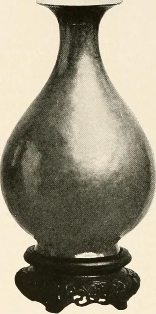 An illustration from Illustrated catalogue of the remarkable collection of ancient Chinese bronzes, beautiful old porcelains, amber and stone carvings, sumptuous eighteenth century brocades, interesting old paintings on glas and fine old carpets, rugs and furniture, from ancient palaces and temples of China comprising the private collection of a Chinese nobleman of Tien-Tsin, 1914, leaf 133