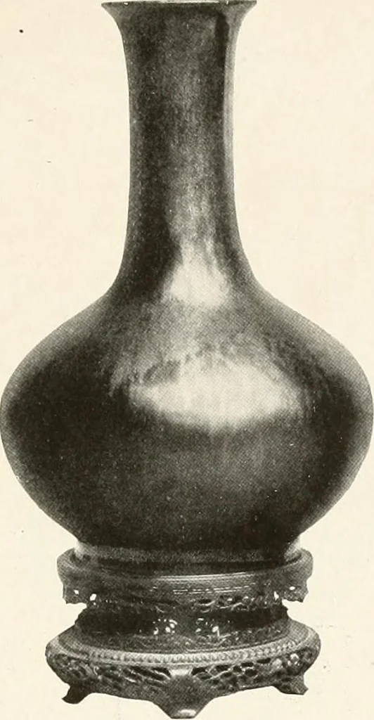 An illustration from Illustrated catalogue of the remarkable collection of ancient Chinese bronzes, beautiful old porcelains, amber and stone carvings, sumptuous eighteenth century brocades, interesting old paintings on glas and fine old carpets, rugs and furniture, from ancient palaces and temples of China comprising the private collection of a Chinese nobleman of Tien-Tsin, 1914, leaf 148