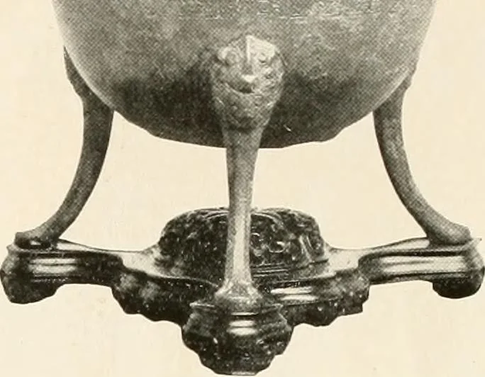 An illustration from Illustrated catalogue of the remarkable collection of ancient Chinese bronzes, beautiful old porcelains, amber and stone carvings, sumptuous eighteenth century brocades, interesting old paintings on glas and fine old carpets, rugs and furniture, from ancient palaces and temples of China comprising the private collection of a Chinese nobleman of Tien-Tsin, 1914, leaf 71