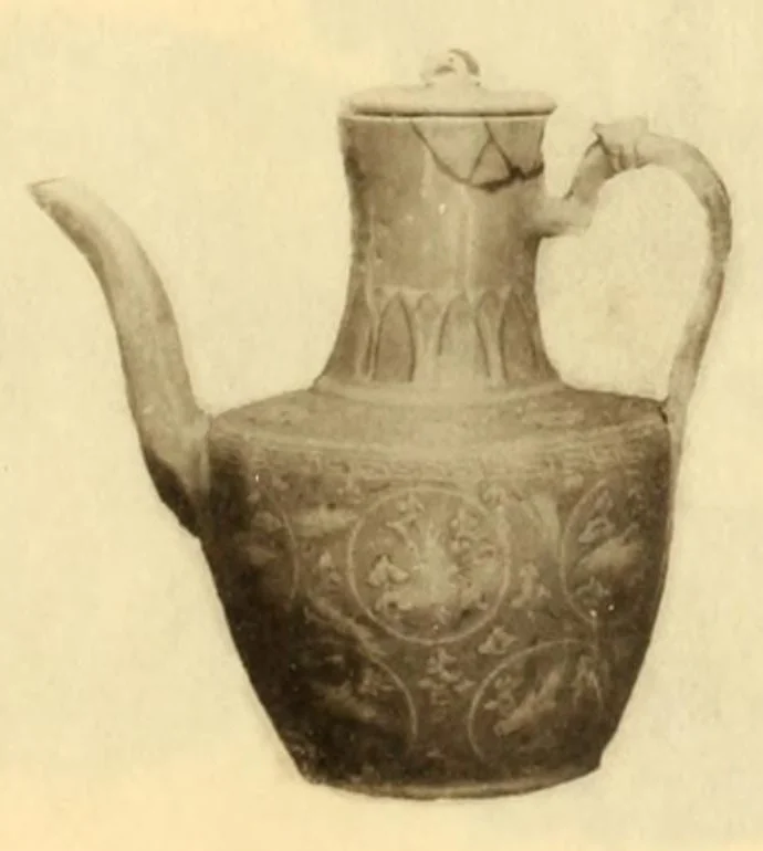 An illustration from Illustrated catalogue of an exhibition of oriental art treasures ; exhibited at the Yamanaka gallery, Boston, Mass., Dec., 1916, 1916, leaf 91