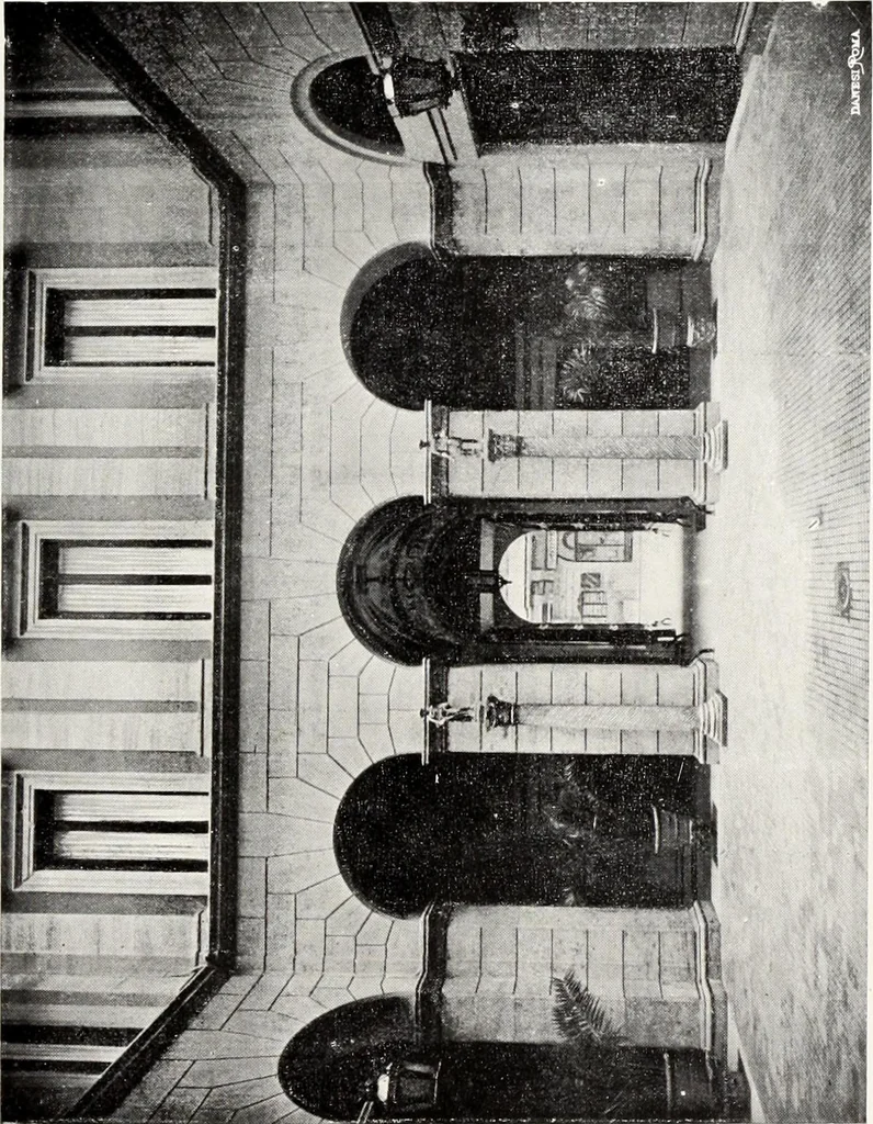 An illustration from Il Palazzo Vidoni in Roma appartenente al conte Filippo Vitali : monografia storica con illustrazioni, 1905, leaf 72