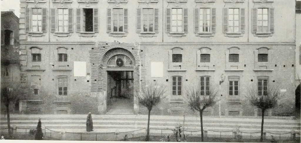 An illustration from Il ristauro dello storico Palazzo Bellini in Novara, ora sede della Banca Popolare, 1908, leaf 5