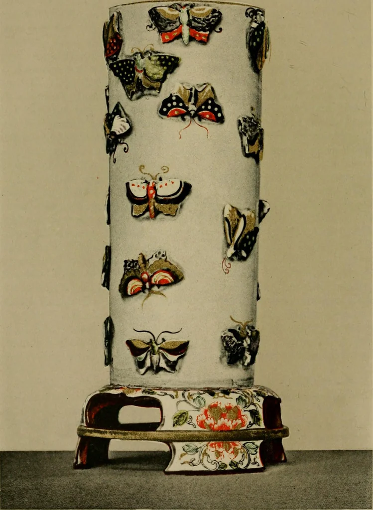 An illustration from The industries of Japan : together with an account of its agriculture, forestry, arts, and commerce. From travels and researches undertaken at the cost of the Prussian government, 1889, leaf 525
