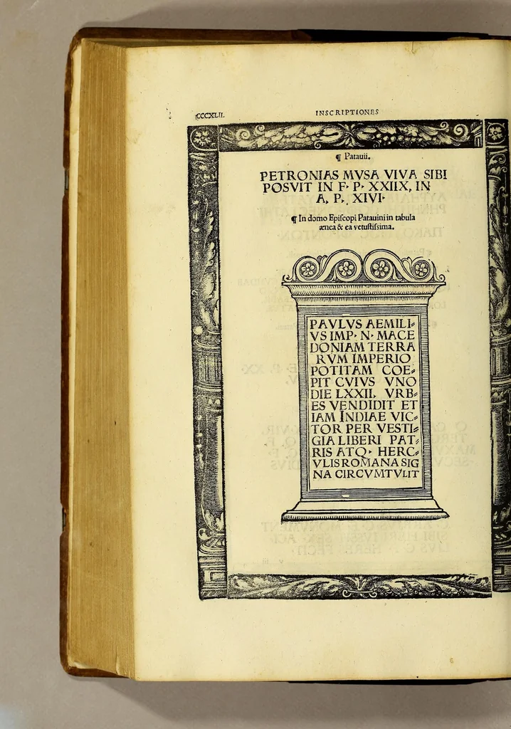 An illustration from Inscriptiones sacrosanctae vetustatis non illae quidem Romanae, sed totius fere orbis summo studio ac maxiimis impensis terra mariq[ue] conquisitae feliciter incipiunt., 1534, leaf 382
